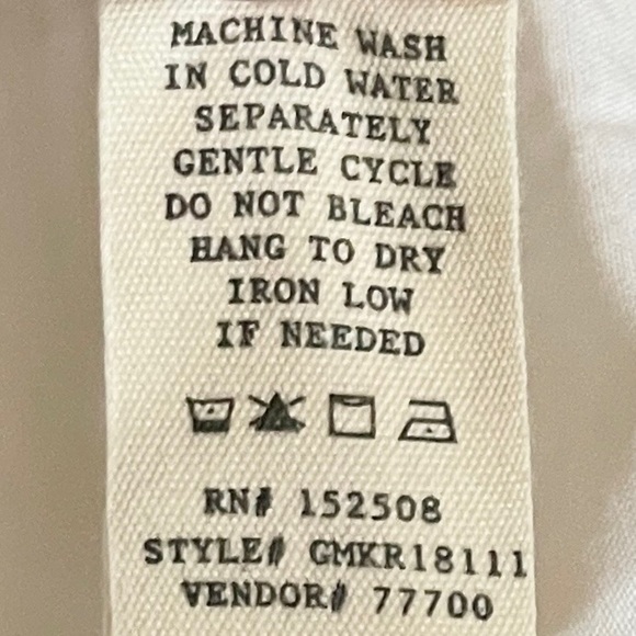 Gimmicks BKE Off Shoulder Floral Embroidered Button Front Blouse Size S - Picture 10 of 10